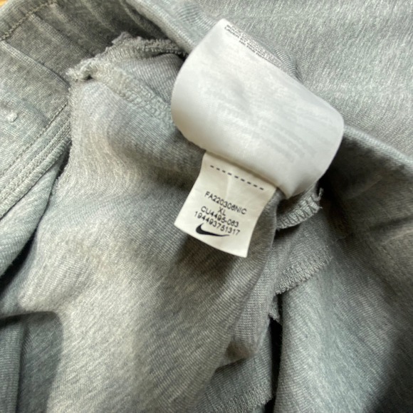 Nike Club Fleece Joggers Heather Grey XL • Nike Sportswear Sweatpants - Picture 8 of 11